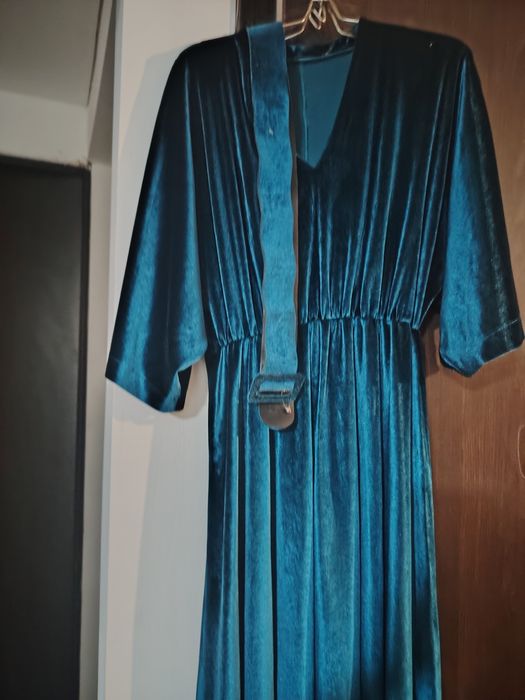 Жен красивые  платья вечерние