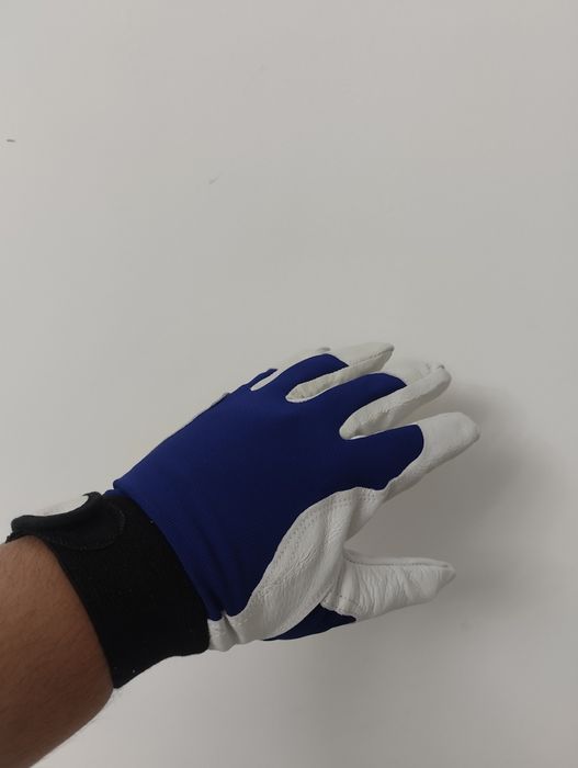 Новые рабочие перчатки