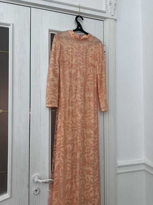 Өте әдемі көйлек,80000тенге