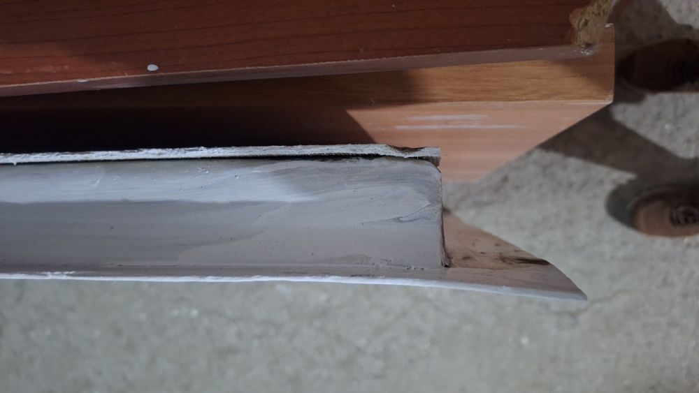 Продам железную дверь 20000