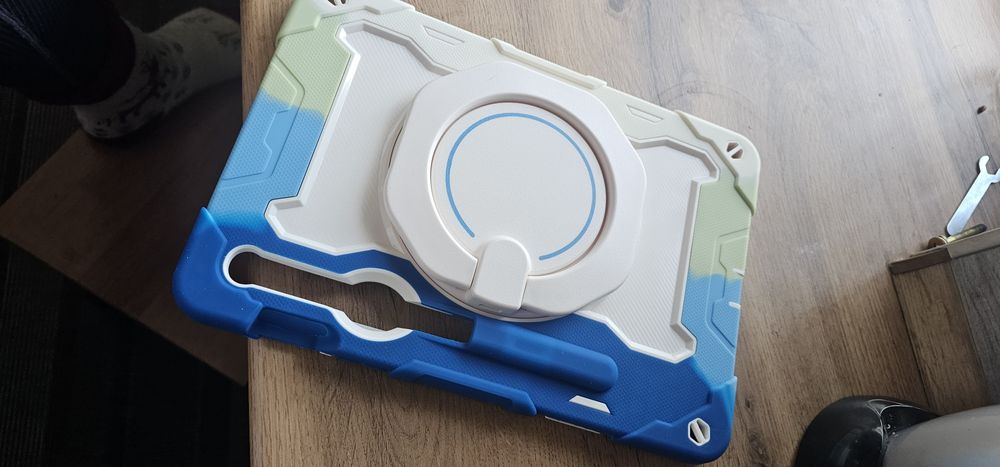 Противоударный детский чехол для планшета + стекло