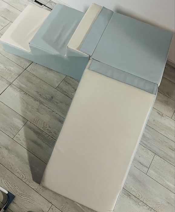 Set de joaca moale ( soft play) cu trepte si topogan