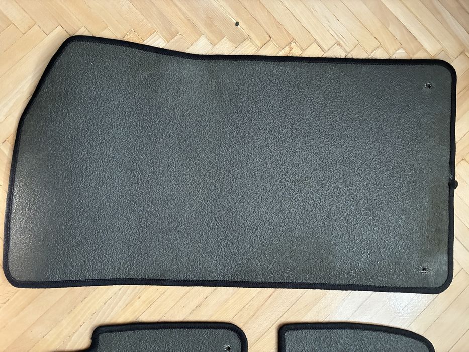 Set 4 covorase  velur Originale BMW E46 Seria 3