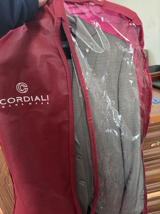 Костюм  бір рет пайдалылған