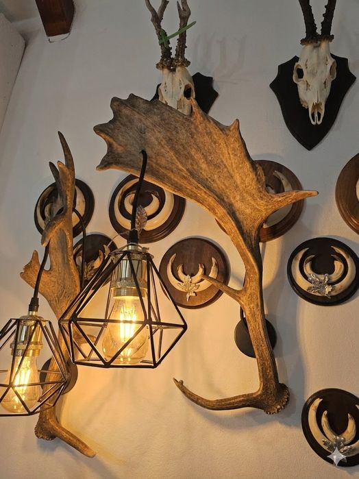 Candelabru aplica din coarne de cerb