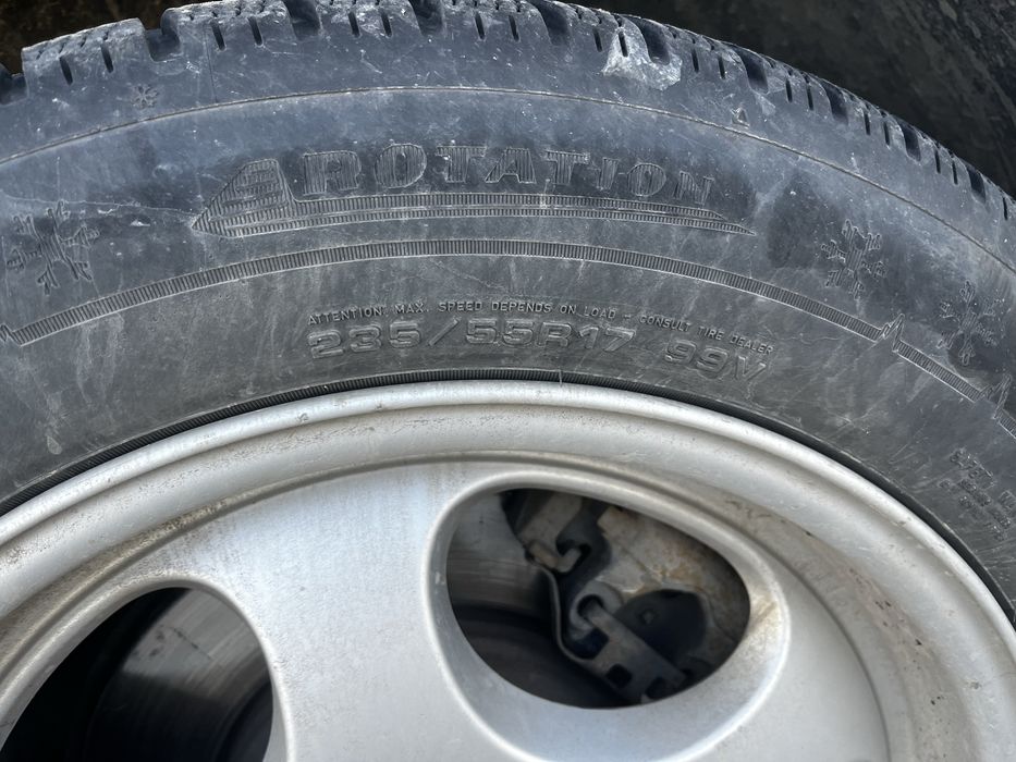 Jante pe 17 cu cauciucuri 235 55 R 17 Dunlop aproape noi pt X3