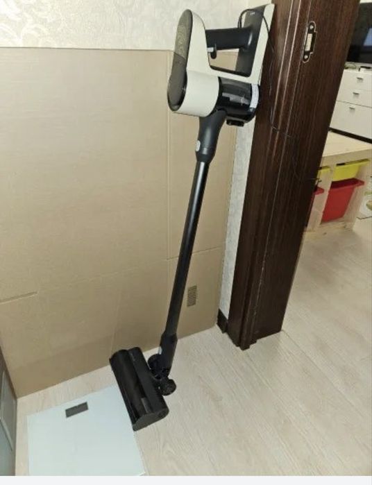 Вертикальный пылесос Roborock H5