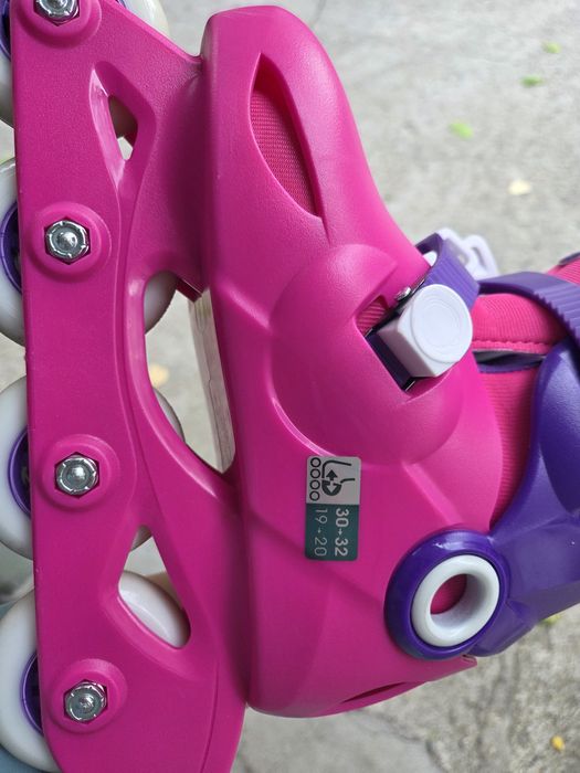 Ролери 30-32 номер, каска, налакътници и наколенки