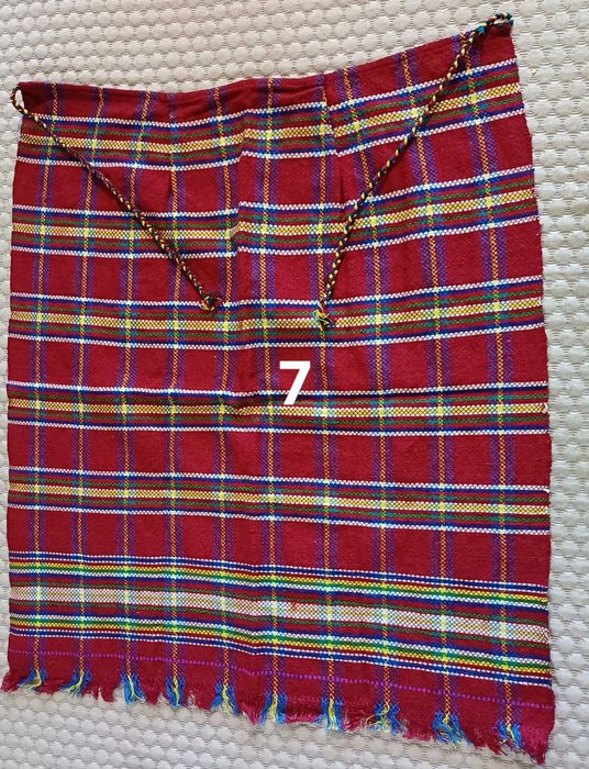 Престилки - автентични, вълнени, ръчно тъкани