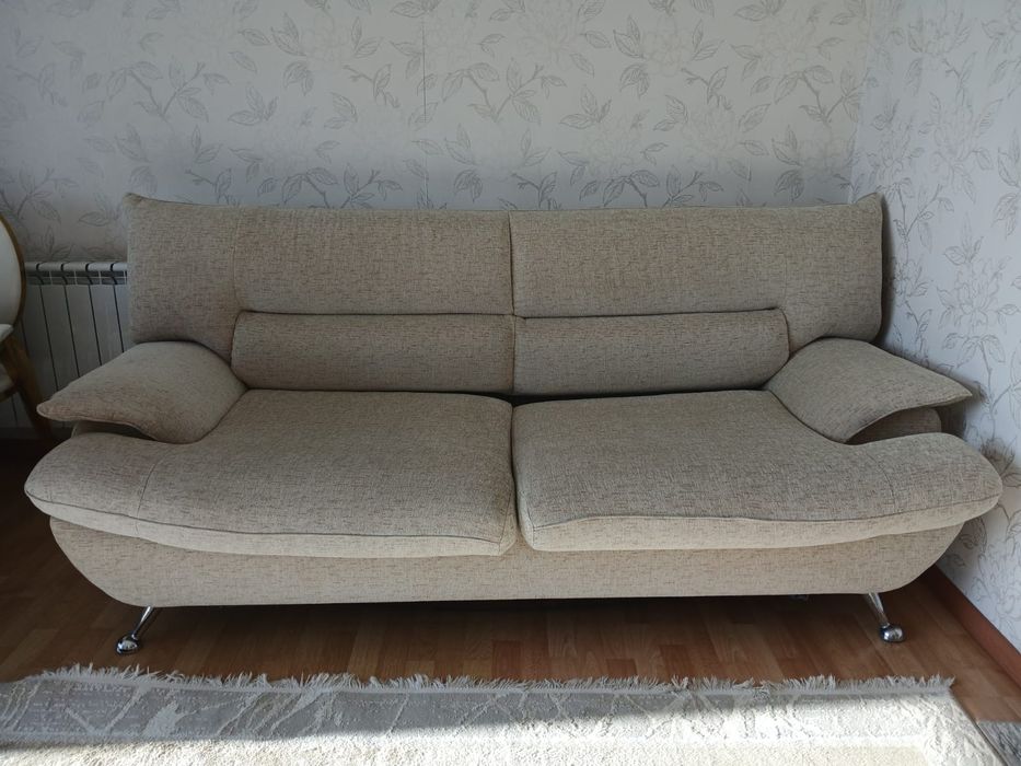 Срочна продам  диван 3+2+1