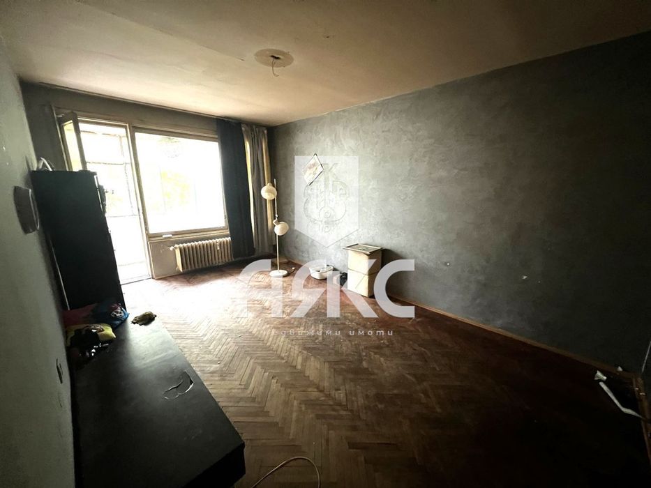 Дава се под наем Тристаен апартамент в София, Изток - 60 кв.м за 408 € - Снимка #2