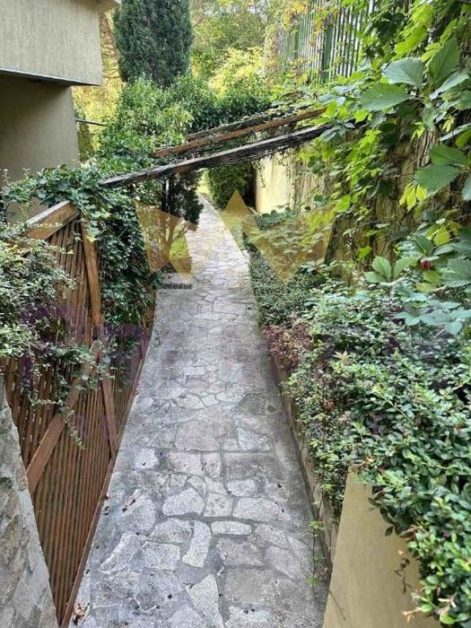 Дава се под наем Двустаен апартамент в Варна, м-т Св. Никола - 70 кв.м за 448.8 € - Снимка #11