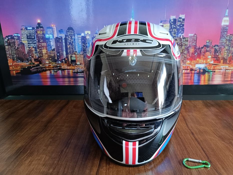 Мото шлем от американского бренда KBC