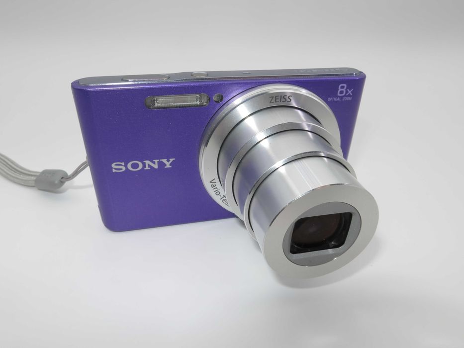 Sony W830 ултра компактен цифров фотоапарат, дигитална камера лилав цвят - 20 MP, работи отлично - като НОВА - пълен комплект