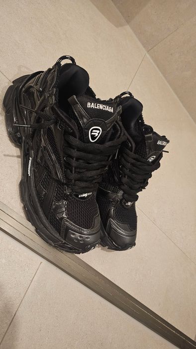 Balenciaga runners negri