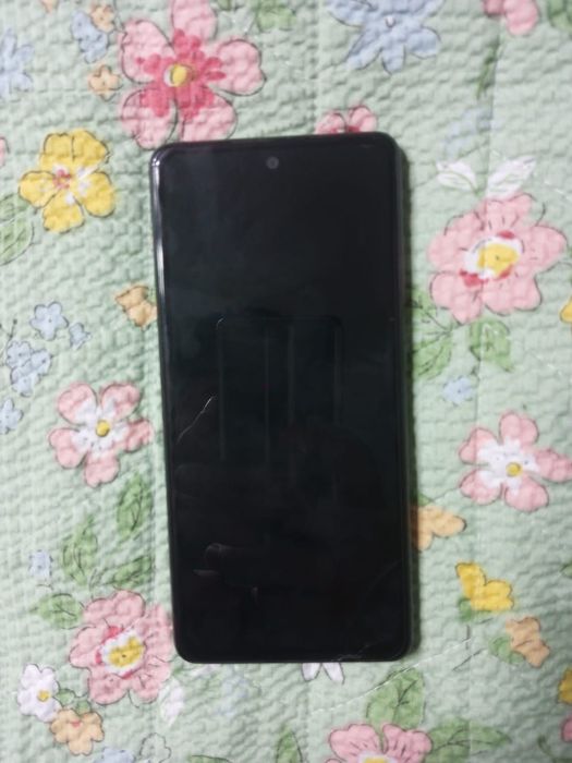 Продам самсунг а52 память 128