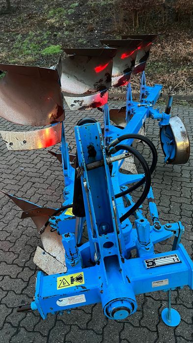 Lemken Opal 110  Claas Arion, case puma Belarus tortadi.