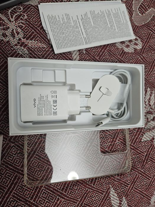 Продам vivo y35 4/64