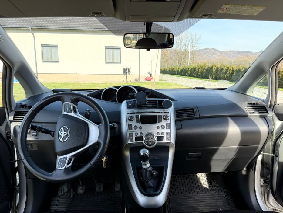 Toyota Verso / 2.0 Diesel / 2012  / Euro 5