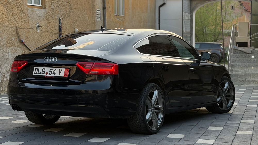 AUDI A5 2.0TDI 177CP 2014 QUATTRO Aut. E5 Distronic,Jante R19',keyless go/Entry