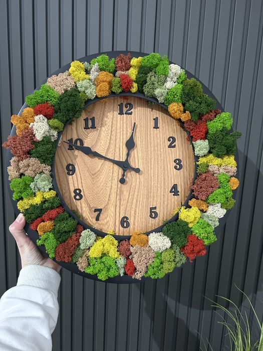 Часовник със скандинавски мъх