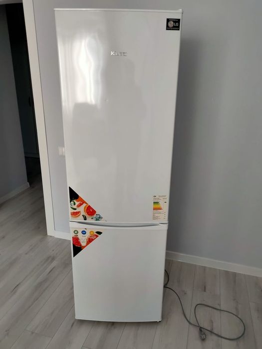 Продам холодильники