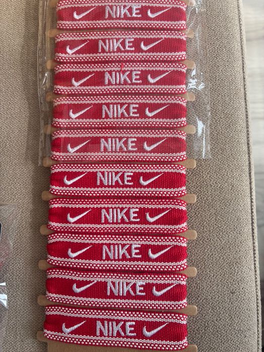 Мартеници на едро