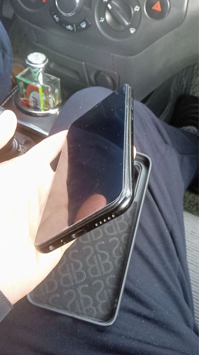 3 ta telfon sotiladi Redmi not8