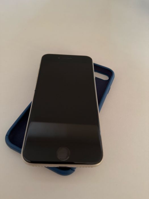 Айфон се 2022 Iphone se iphone se ce