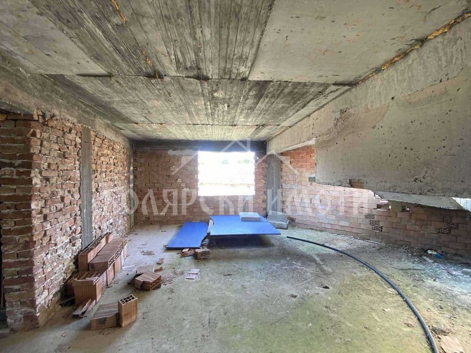 Продава се Къща в с. Леденик, Област Велико Търново - 300 кв.м за 1067 €/кв.м - Снимка #13