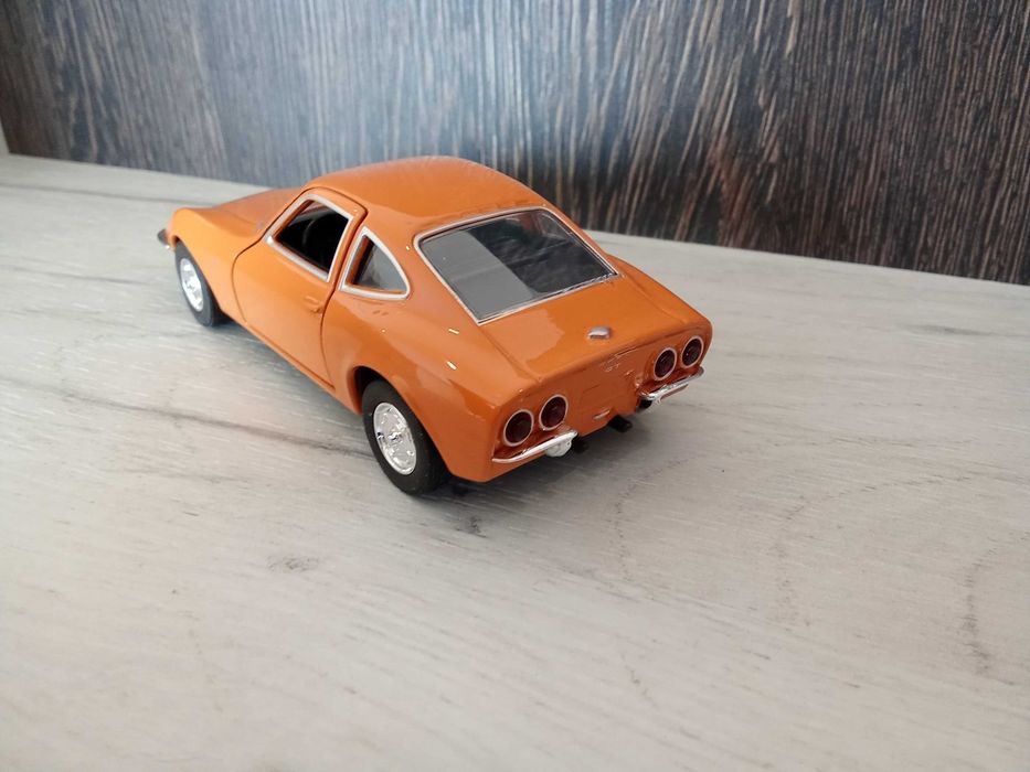 Метална количка Opel GT !!!
