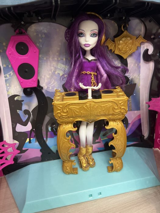 Продам монстер хай кукол