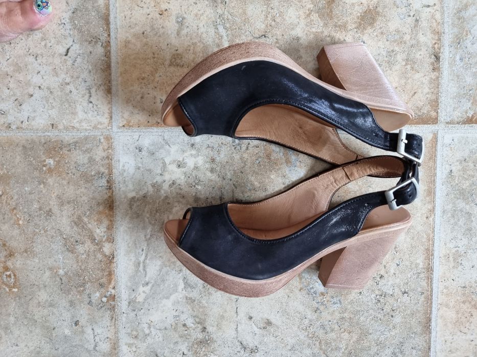 Обувки и сандали