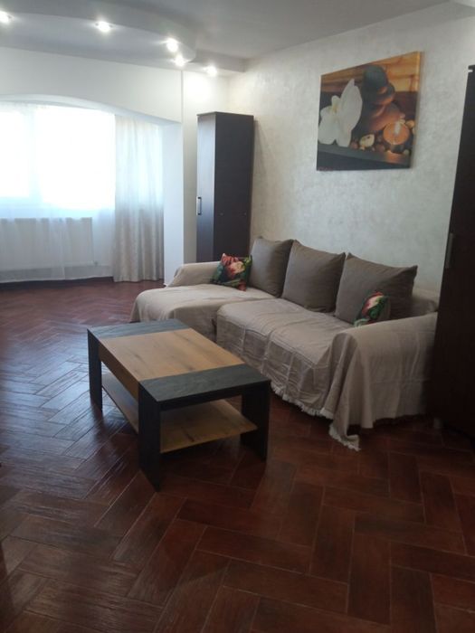 Apartament de inchiriat