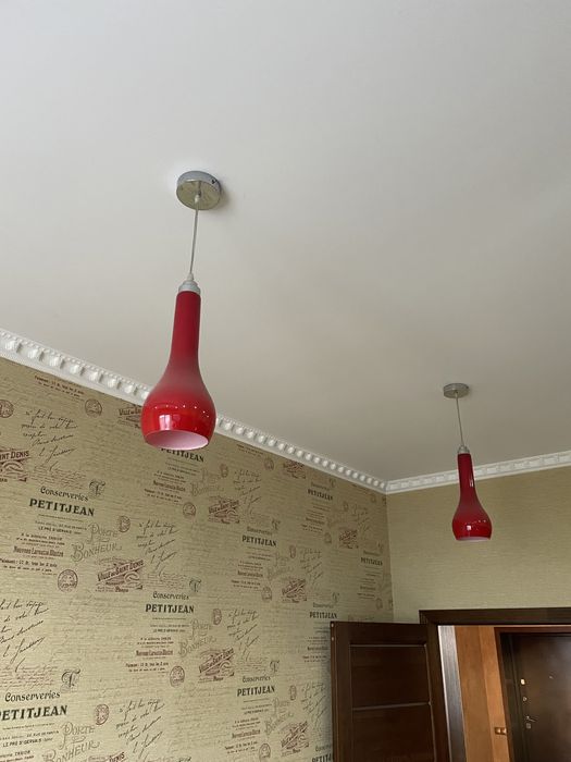 Светильники красные