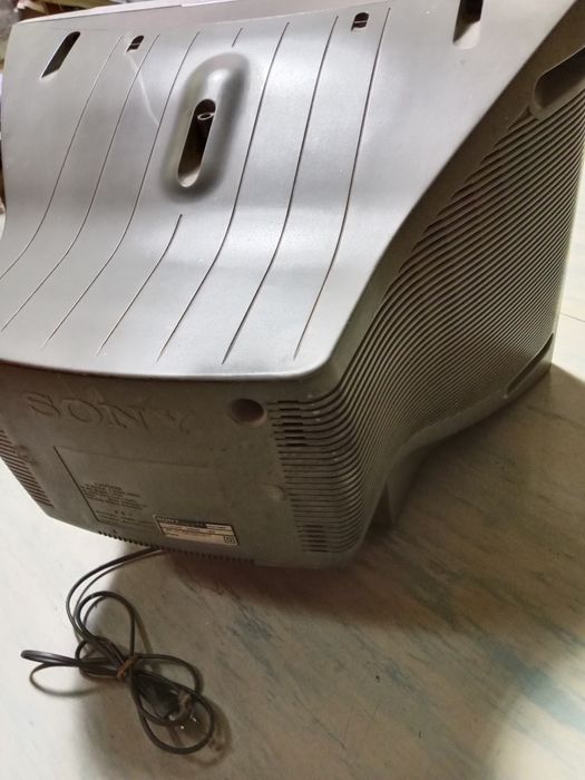 Сотилади рангли телевизор