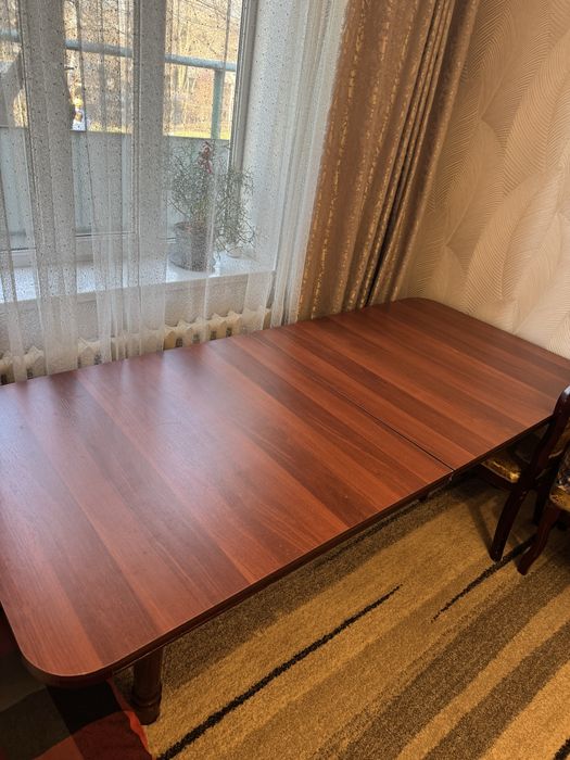 Стулья 10 штук и стол