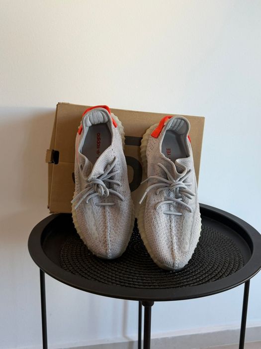 Yeezy Boost 350 Tail Light
