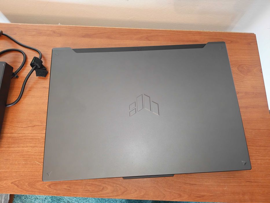 Laptop Gaming ASUS TUF A16 Ryzen 7 7745HS 16GB RTX 4050 144Hz G-sync