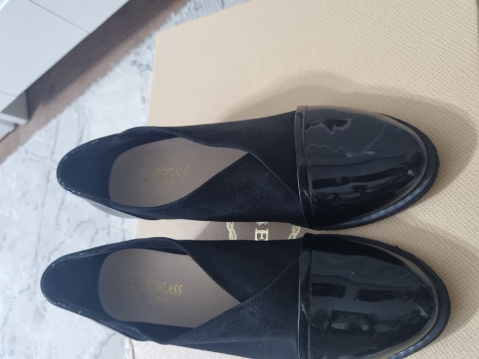 Замшевые очень удобные 37