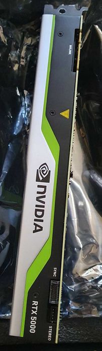 Quadro RTX 5000 16GB GDDR6, 384 Tensor, 48 Raytracing - за CAD/CAM и п