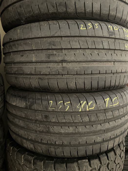 Goodyear  255/40r19 dot 4119 7mm