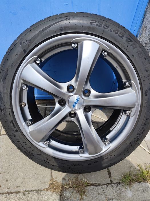Продавам 18" оригинални лети джанти Alutec 5x114.3 (Германия) + гуми 235/45/18
