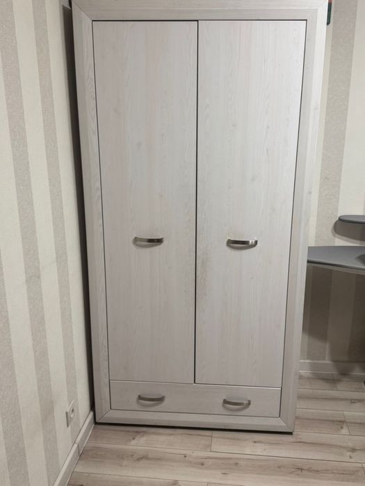 Продаю шкаф в хорошем состоянии