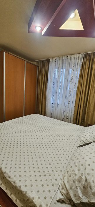 Închiriez apartament ultracentral English Park 2 camere