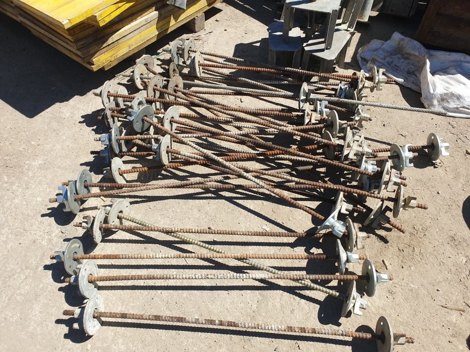 Нови поцинковани шпилки за кофраж