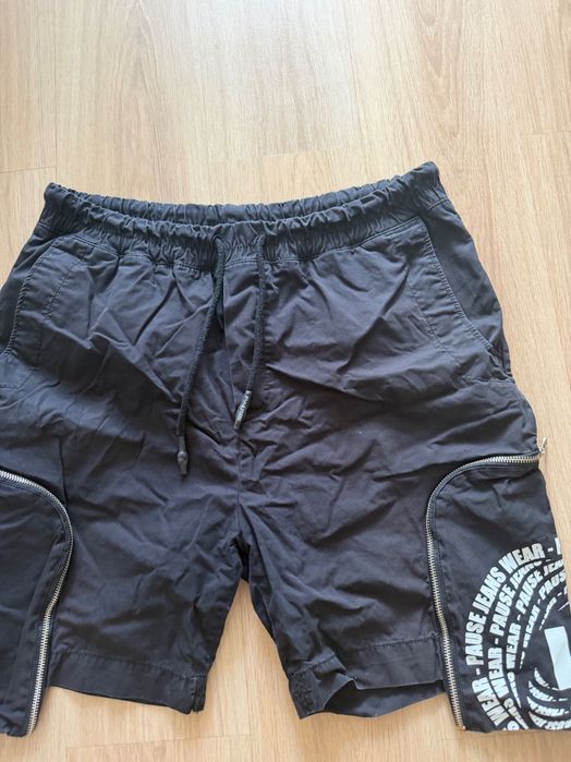 Продавам панталонки Pause Jeans