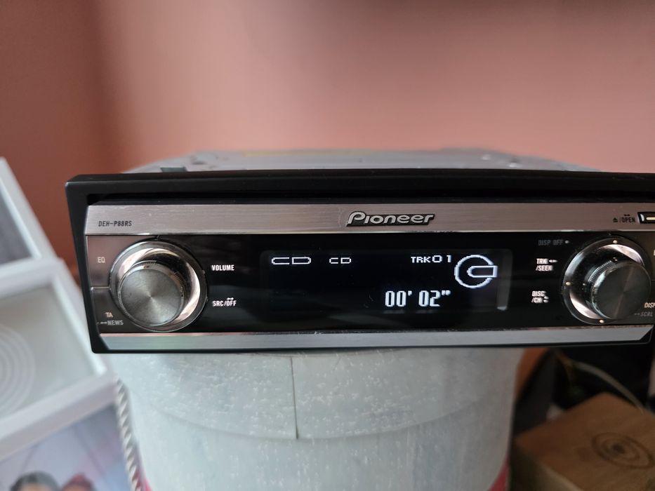 Продавам  Pioneer DEH-P88RS