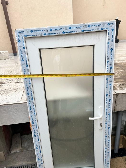 usa termopan cu sticla mata 150/70 cm.