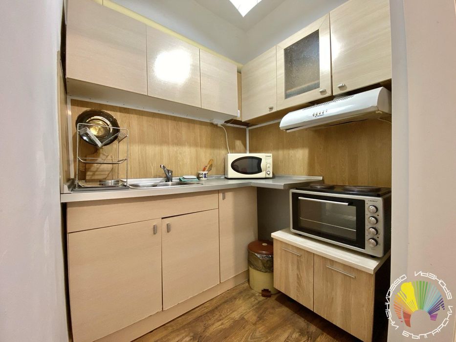 Дава се под наем Тристаен апартамент в Бургас, Център - 65 кв.м за 408 € - Снимка #5